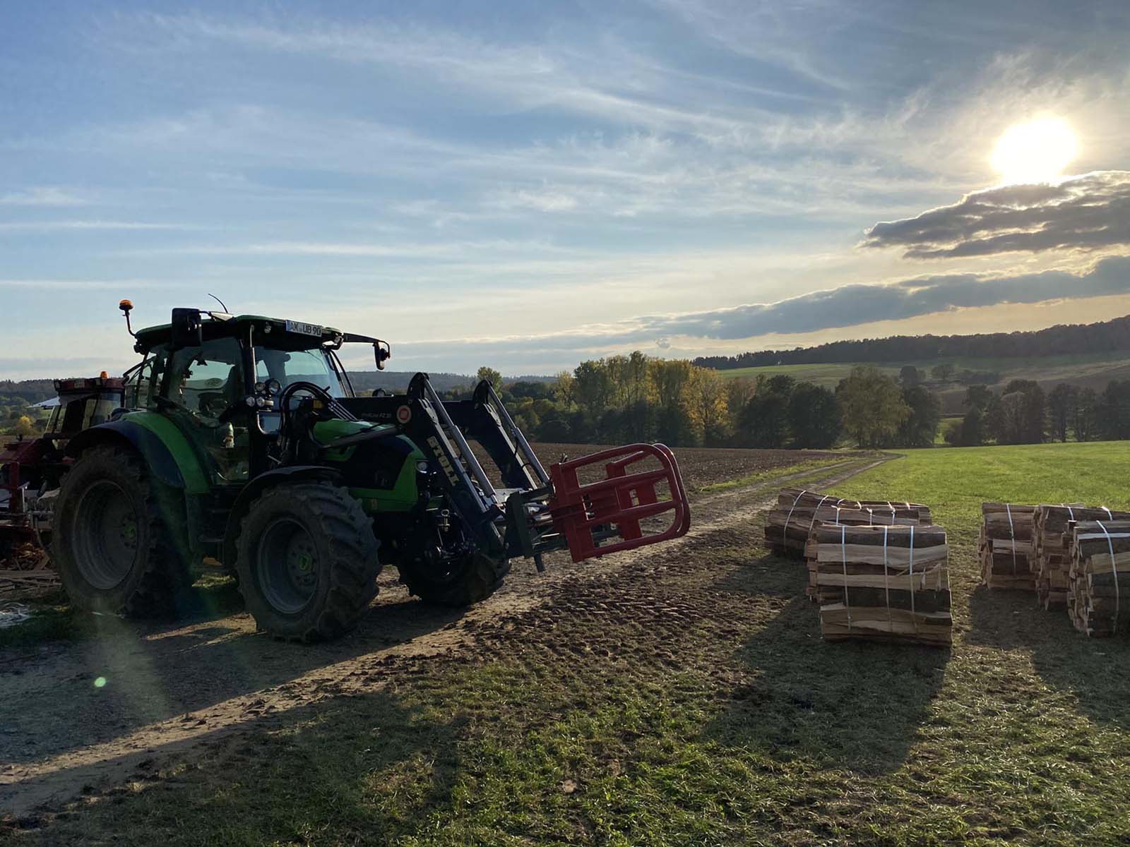 Deutz Fahr 5120 auf dem feld